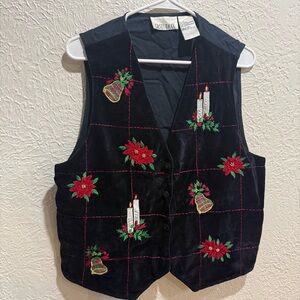 Casey & Max Christmas vest black and red poinsettias candles tie back